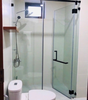 Vách Ngăn Nhà Tắm Kính 