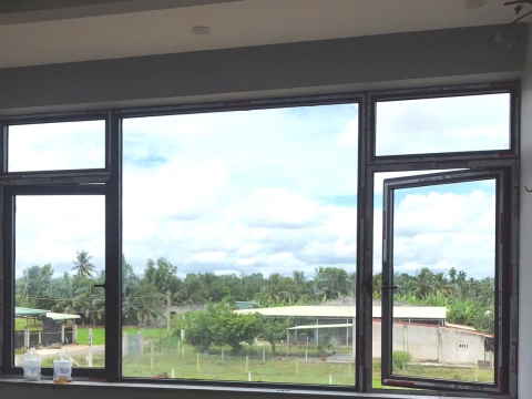 Thi Công Cửa Nhôm Tại Huyện Hóc Môn 
